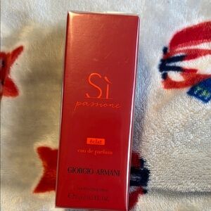 Giorgio Armani Si Passione Eau de Parfum - Red